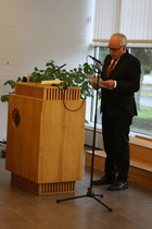 Markku Lehtola kertoi Ylistaron kirkon vaiheista